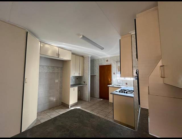 3 BEDROOM PROPERTY TO RENT IN GLEN MARAIS